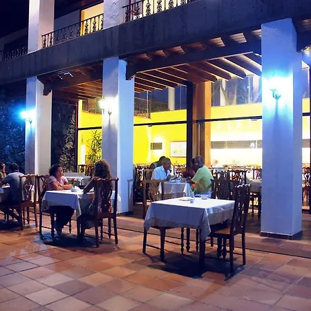 Nazaret Apartmanhotel Costa Teguise