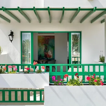 Aparthotel Nazaret 4*