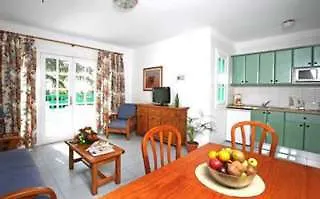 Aparthotel Nazaret 4*
