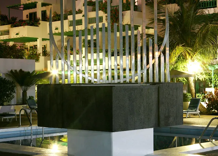 Nazaret Aparthotel 4*